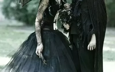 Gothic Fashion History: Everything You Need To Know! - Attitude